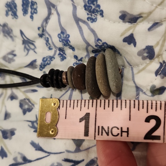 Cairn Necklace - Picture 7 of 7